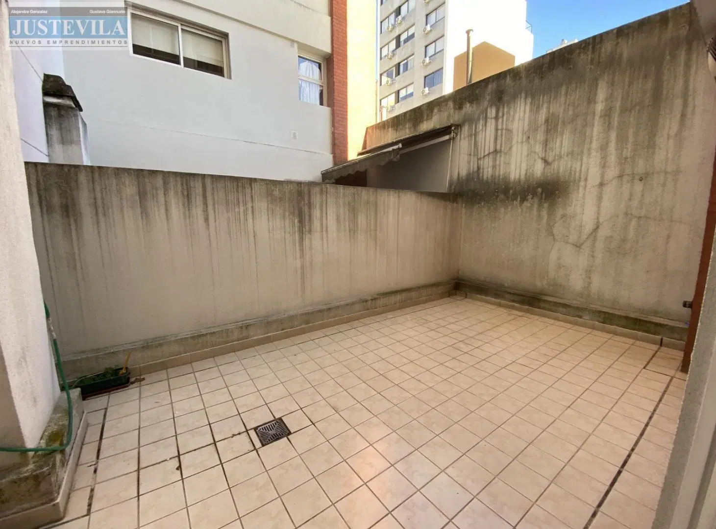 Departamento 4 ambientes con cochera en Parque Chacabuco 3