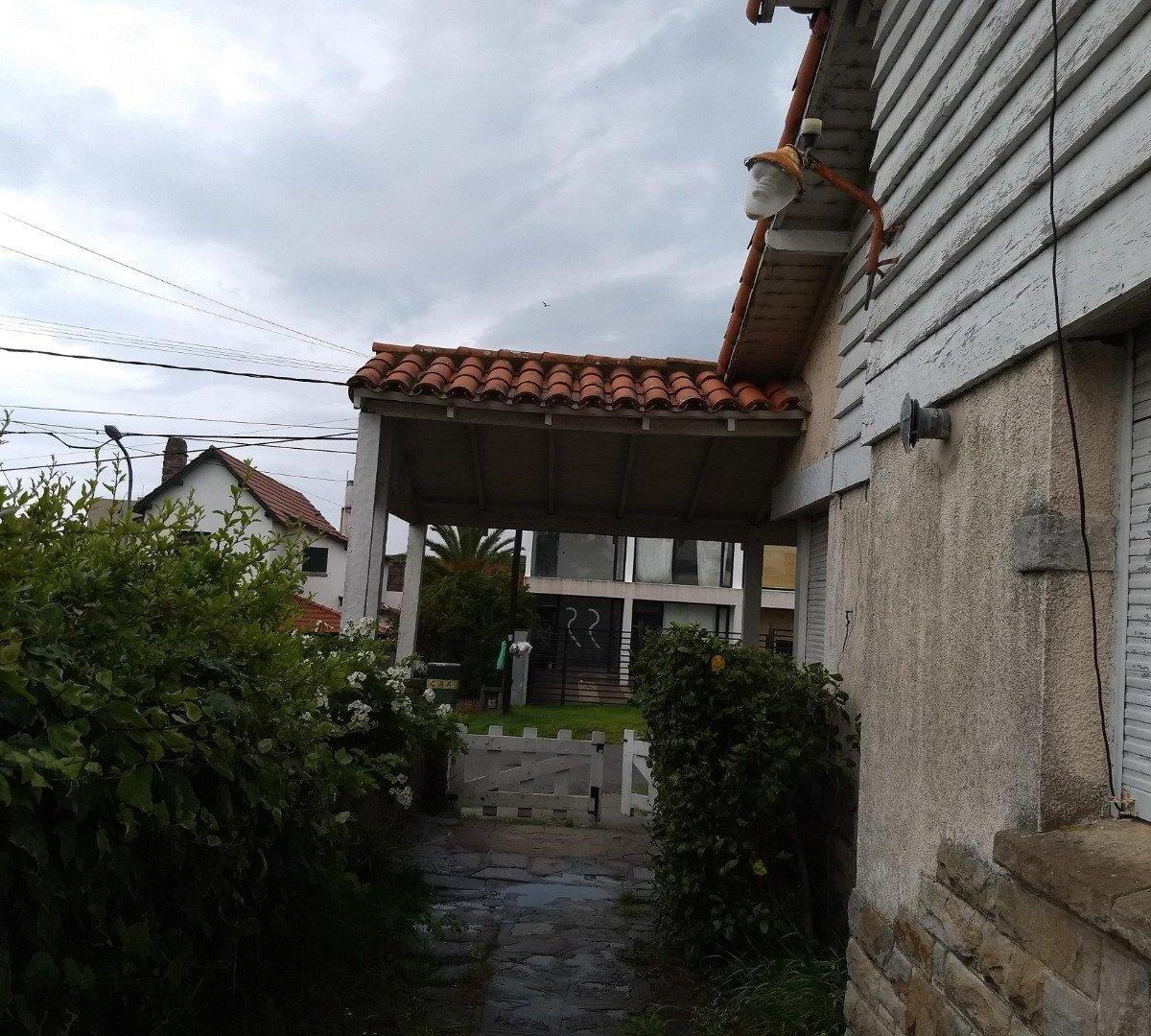 Foto de Chalet Punta Mogotes a Una Cuadra de la Costa, imagen 3