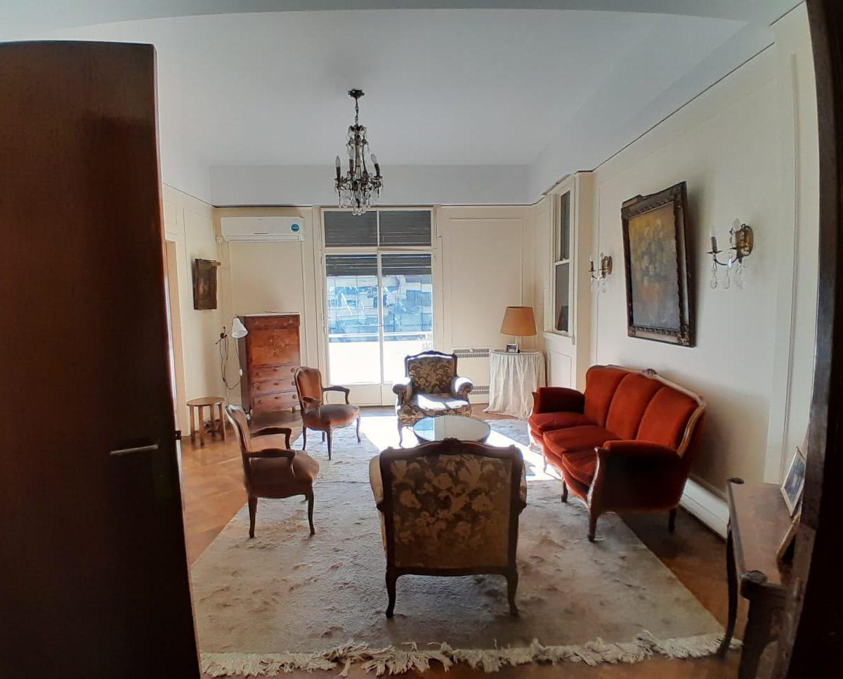 Venta de Excelente Departamento Estilo Racionalista en Retiro 1