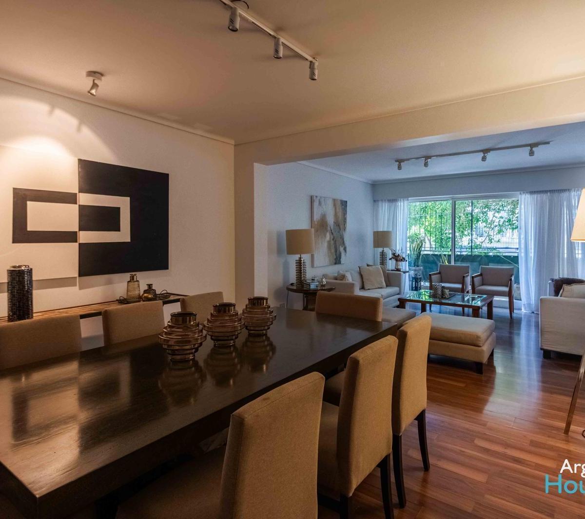 Venta de Excelente Departamento con Cochera en "Las Cinco Esquinas" 2
