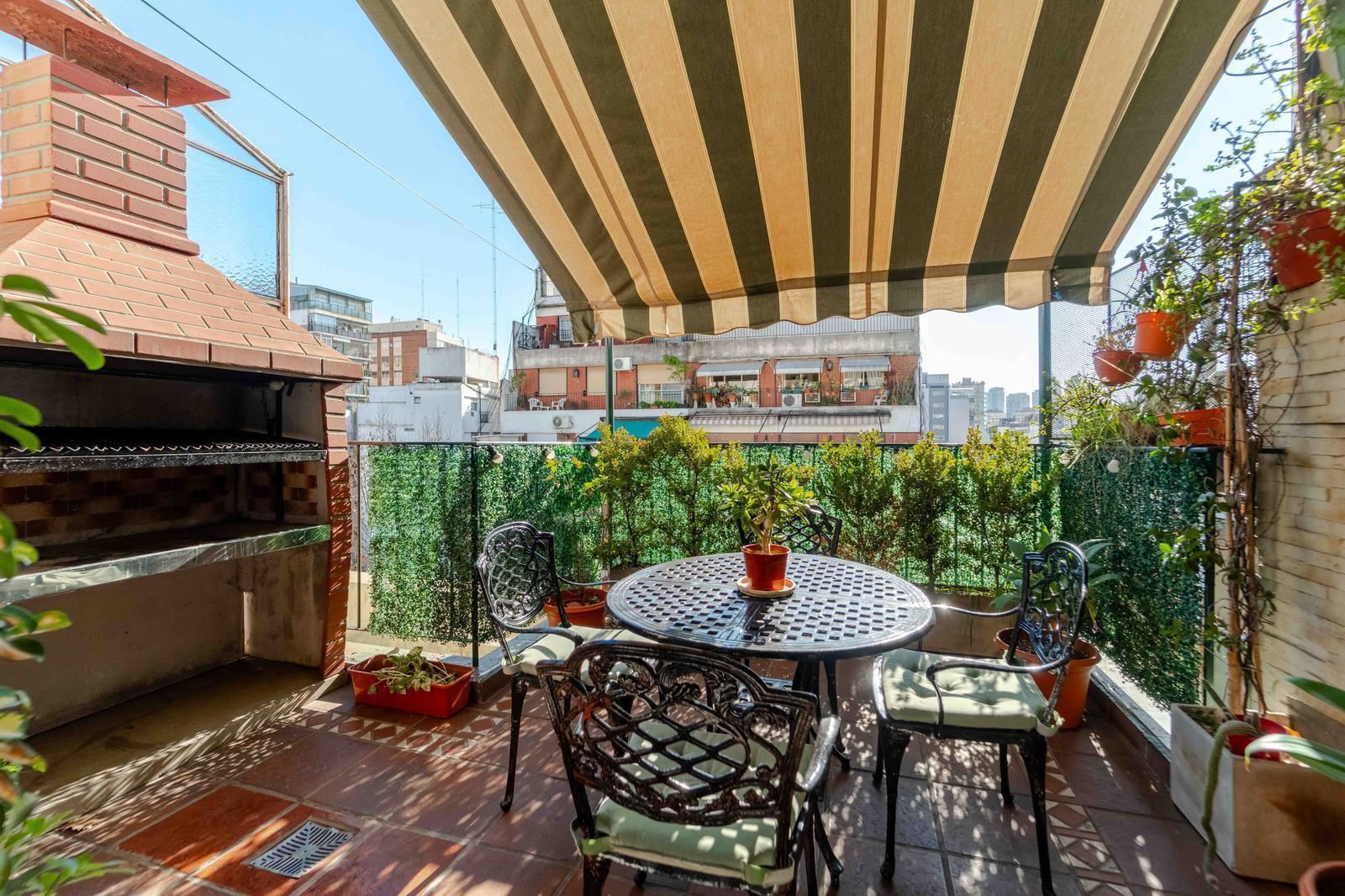 Único depto en Alquiler temporario. Con DIVINA Terraza, reciclado a nuevo!