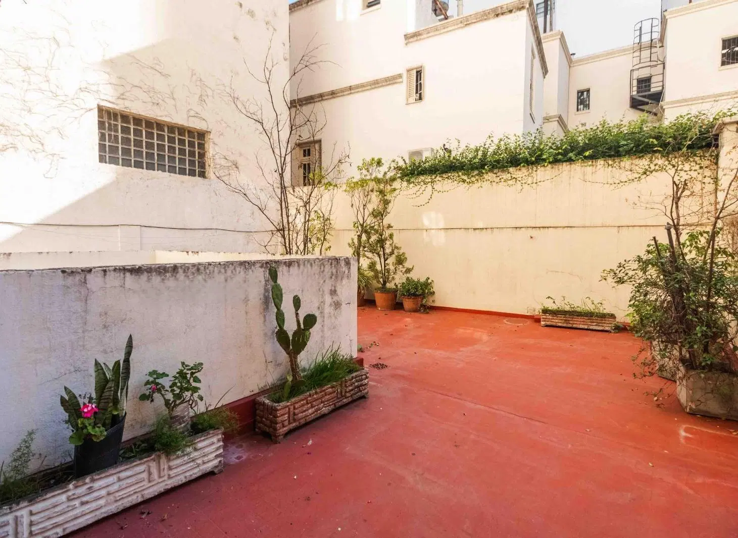 Venta departamento con terraza propia y excelente ubicacion en Barrio Norte 8