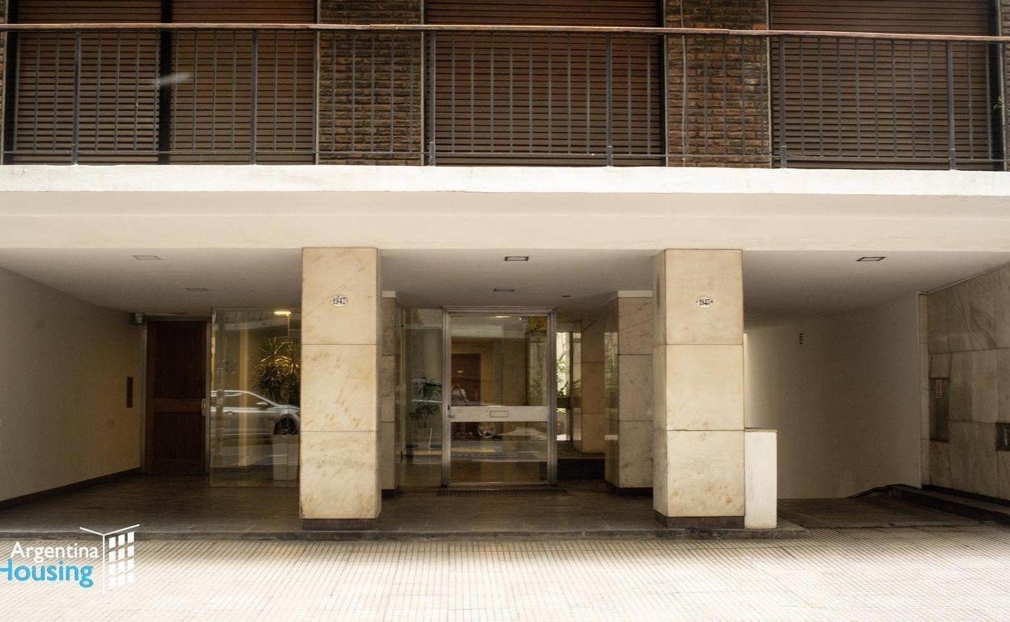 Foto de DBelgrano | Excelente semipiso con cochera, balcón, palier privado y, imagen 3