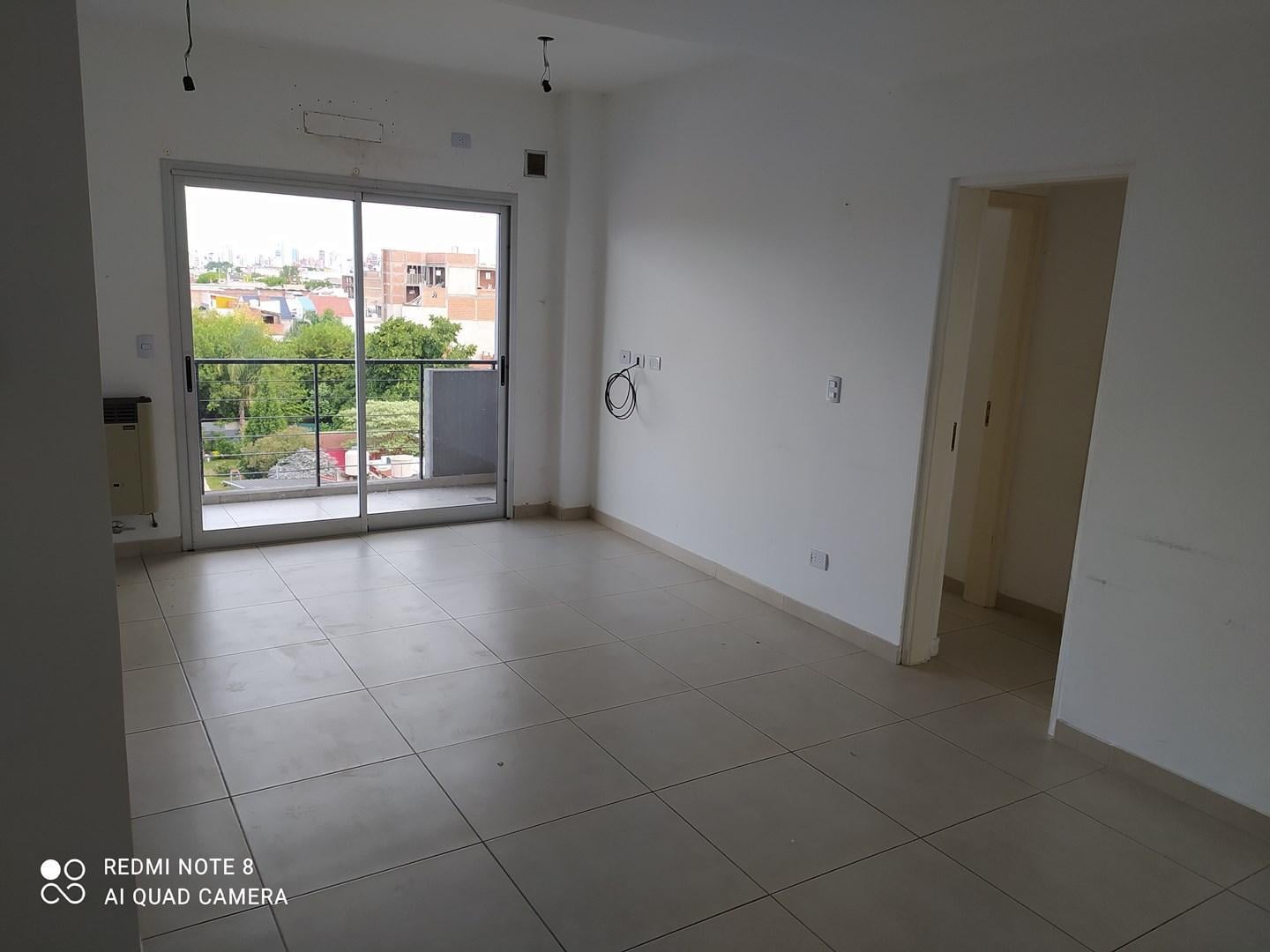 Departamento 3 Ambientes C/Balcon en Alquiler en Lanús Oeste