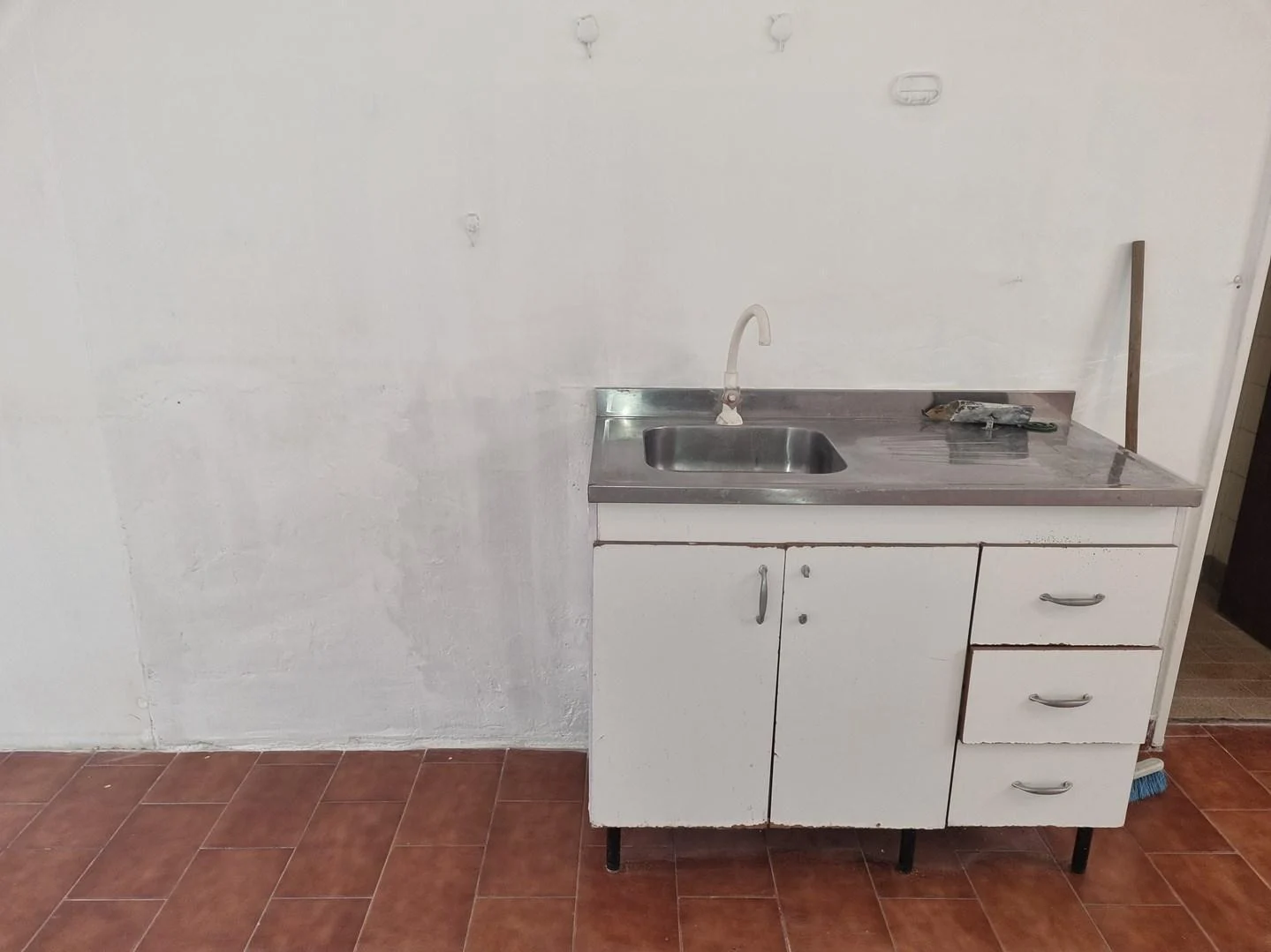 Foto de Depósito u Oficina en Alquiler en Lanús Oeste, imagen 2