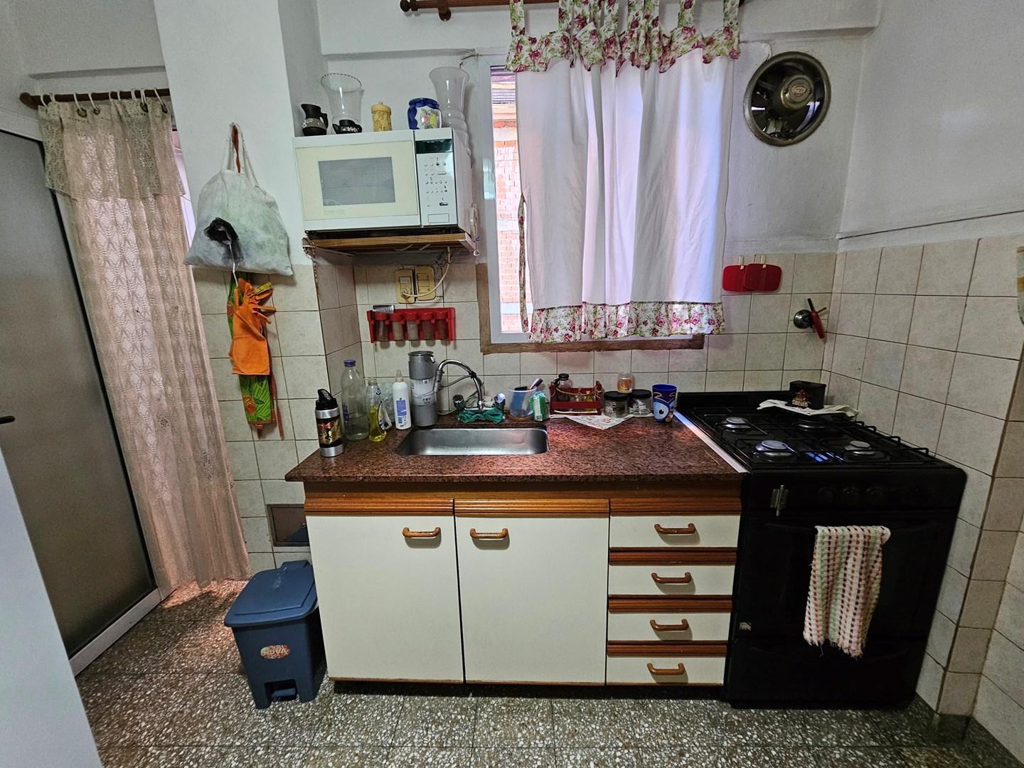 Foto de Departamento en Alquiler en Lanús Oeste, Lanús, G.B.A. Zona Sur, imagen 3