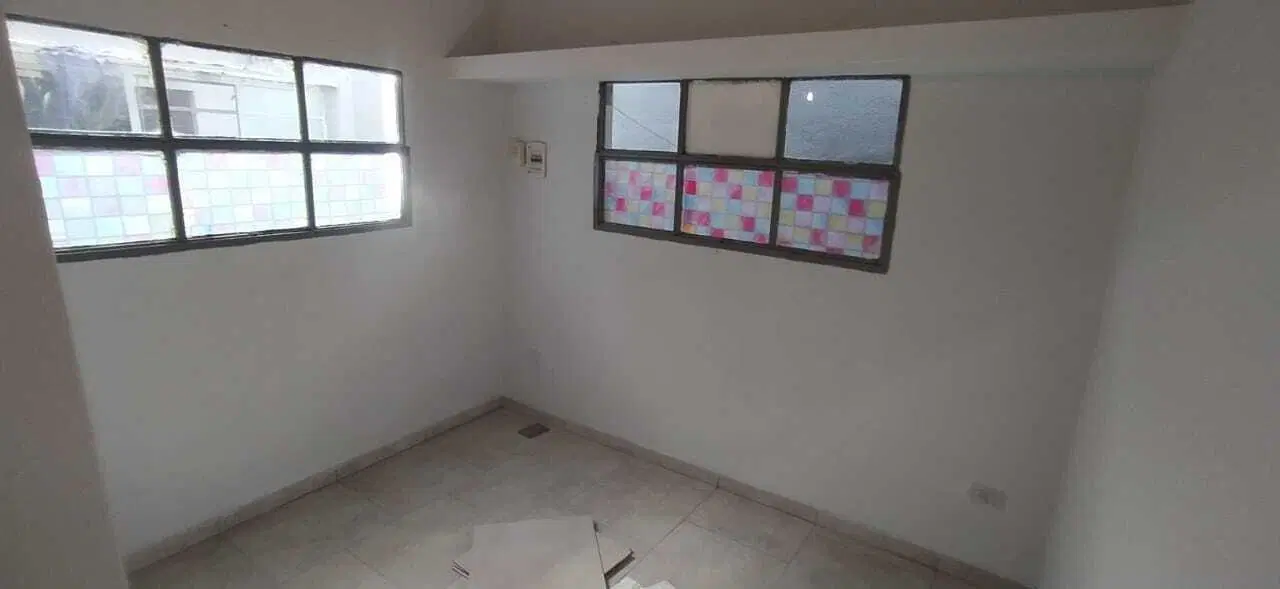 PH 2 Ambientes Sin Expensas y Opcion Cochera en Alquiler en Lanús Oeste 3