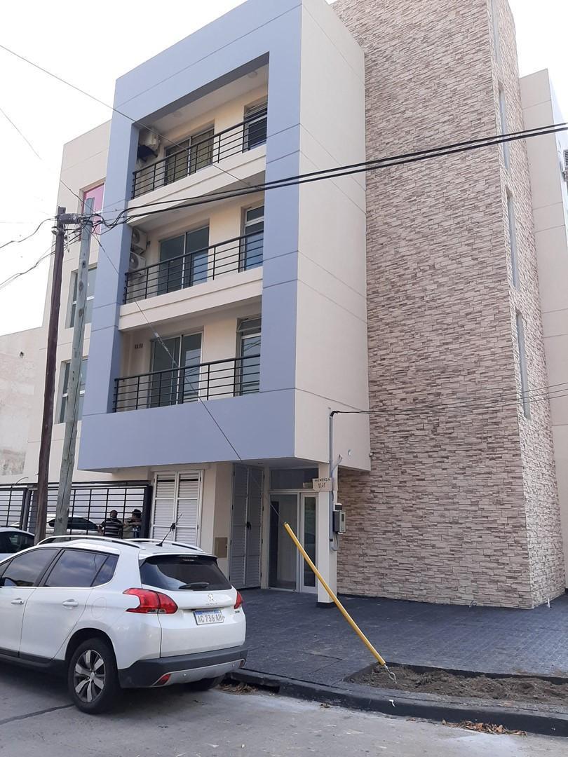 Departamento 2 Ambientes muy Lindo y Bajas Expensas!! en Alquiler en Lanús Oeste