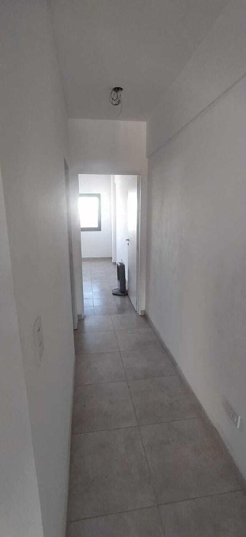 Foto de PH 2 Ambientes Con Patio y Sin Expensas en Alquiler en Lanús Oeste, imagen 1