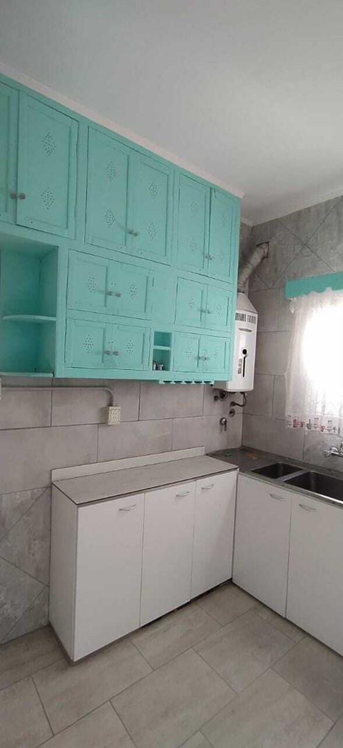 Foto de PH 2 Ambientes Con Patio y Sin Expensas en Alquiler en Lanús Oeste, imagen 2
