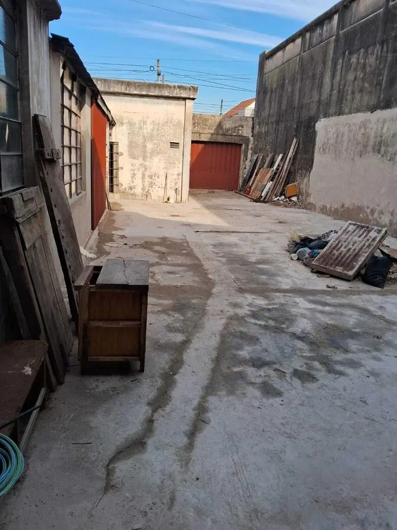 Depósito 480 M2 Sobre Avenida en Alquiler en Lanús Oeste 2