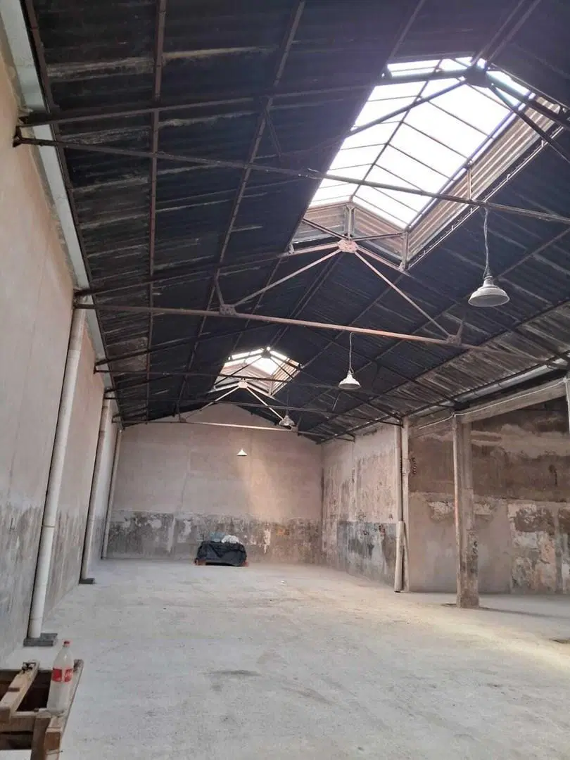 Depósito 480 M2 Sobre Avenida en Alquiler en Lanús Oeste 4