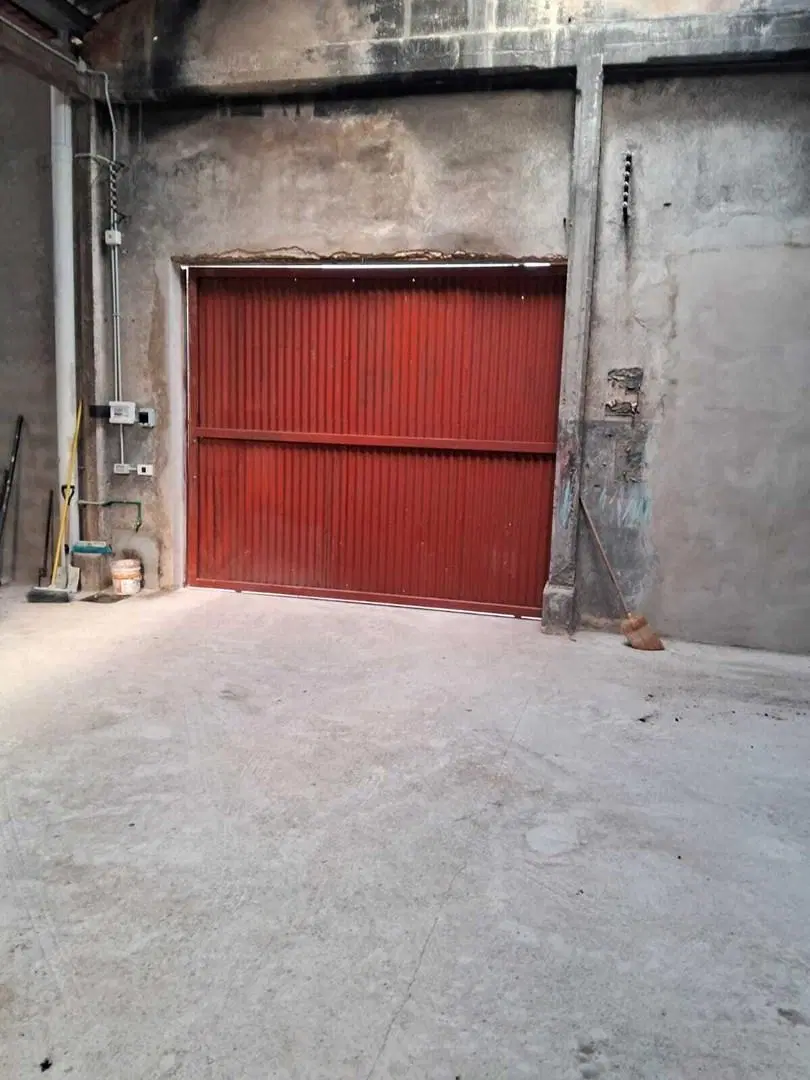 Depósito 480 M2 Sobre Avenida en Alquiler en Lanús Oeste 8