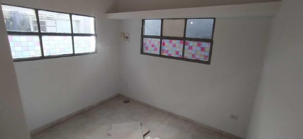 Foto de PH 2 Ambientes Sin Expensas y Opcion Cochera en Alquiler en Lanús Oeste, imagen 2