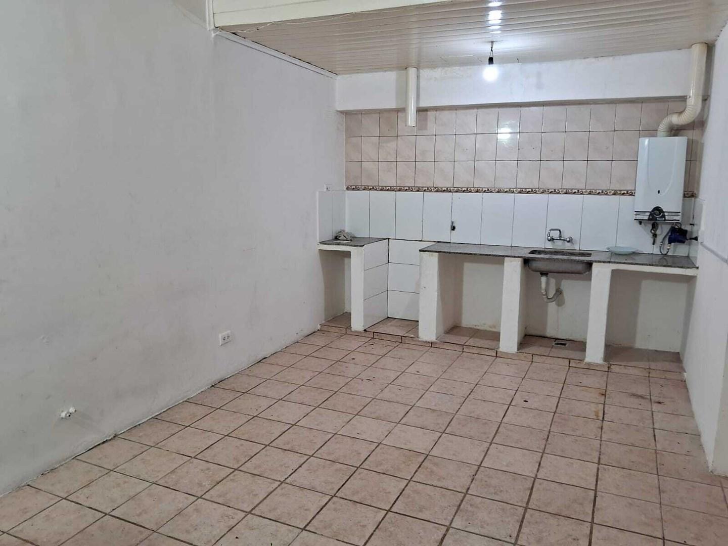 Foto de PH 2 Ambientes Con Patio y Sin Expensas en Alquiler en Lanús Oeste, imagen 1