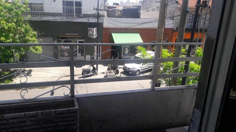 Foto de PH Al Frente Con Balcon, Sin Expensas, Primer Piso x Escalera, Alquiler, imagen 3