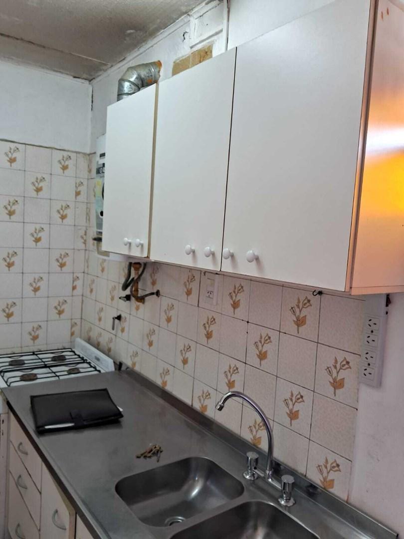 Foto de PH Monoambiente 40 M2 C/Patio y Sin Expensas en Alquiler en Lanús Oeste, imagen 2