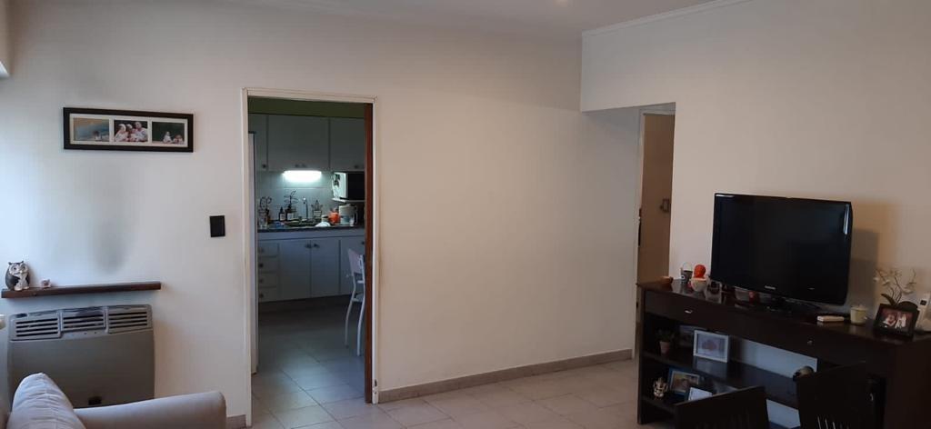 Foto de Departamento 3 Ambientes Con Amplia Cochera - Valentín Alsina, Lanús, imagen 1