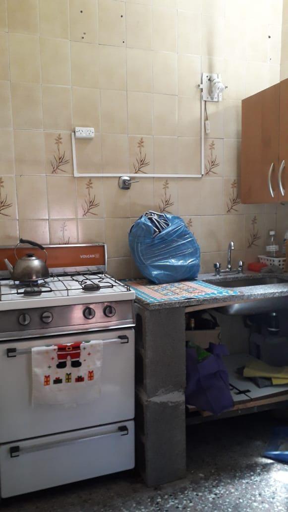 Foto de Super Rebaja!! PH 2 1/2 ambientes con cochera y patio al frente - Venta, imagen 2