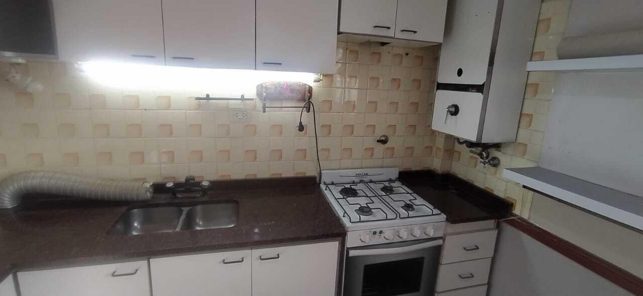Foto de Departamento 2 Ambientes Amplios en Alquiler en Lanús Oeste, imagen 4