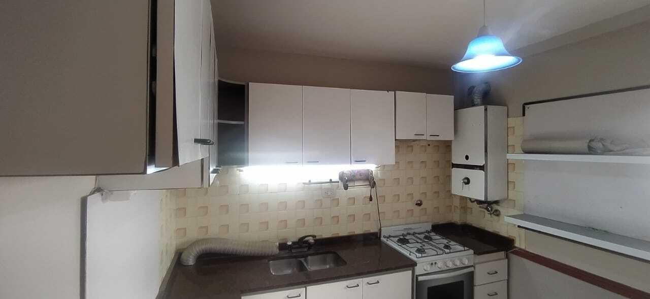 Foto de Departamento 2 Ambientes Amplios en Alquiler en Lanús Oeste, imagen 5