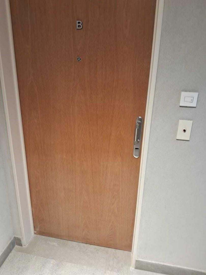 Foto de Departamento Semipiso 2 Ambientes C/Balcon y Cochera - Valentín Alsina, imagen 5