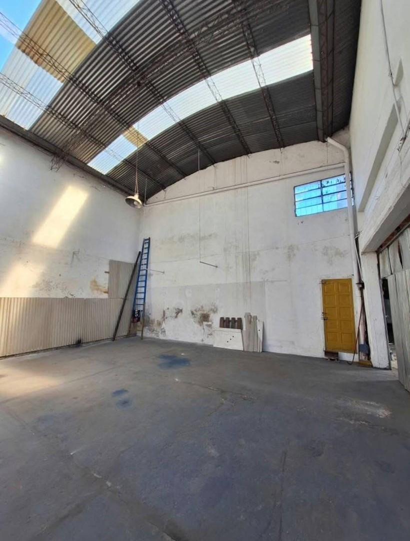 Foto de Depósito 100 M2 Interno - Oportunidad!!! en Venta en Lanús Este, imagen 5