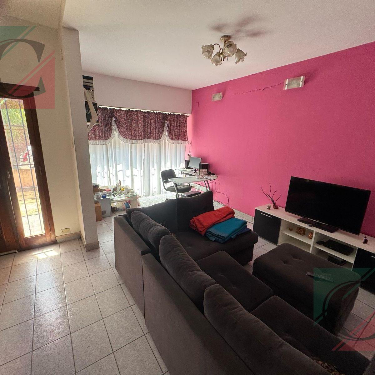 Venta de Casa 6 Ambientes en Lanús Oeste Apto Credito 1