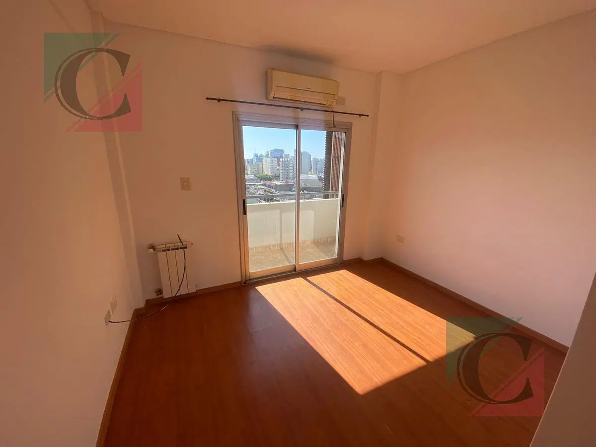 Departamento 2 ambientes con cochera - Lanús Este 4