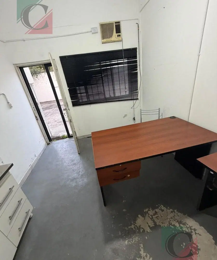 Alquiler de Oficina interna Lanus Oeste 1
