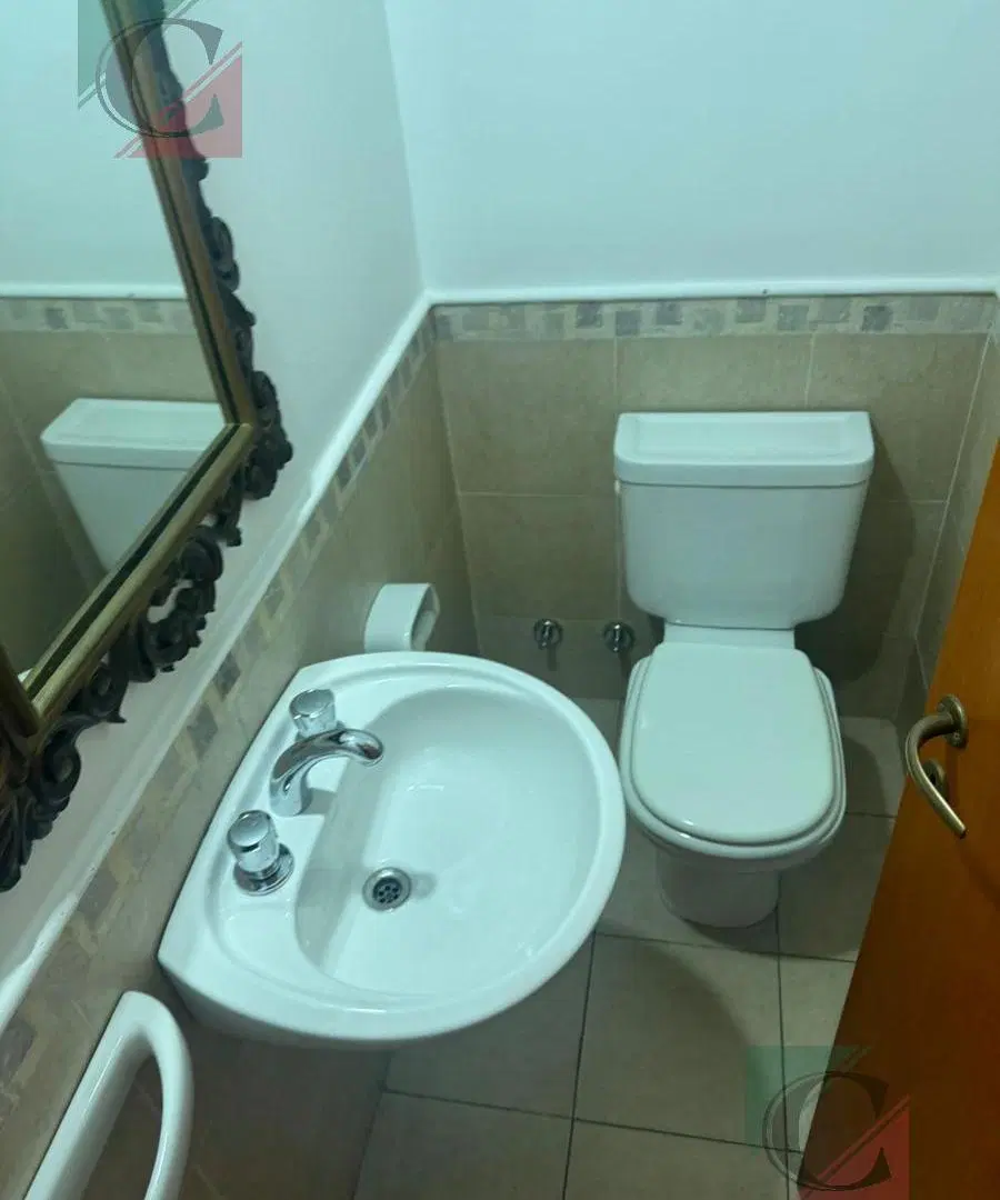 Departamento 2 ambientes al frente Lanús Oeste centro 5
