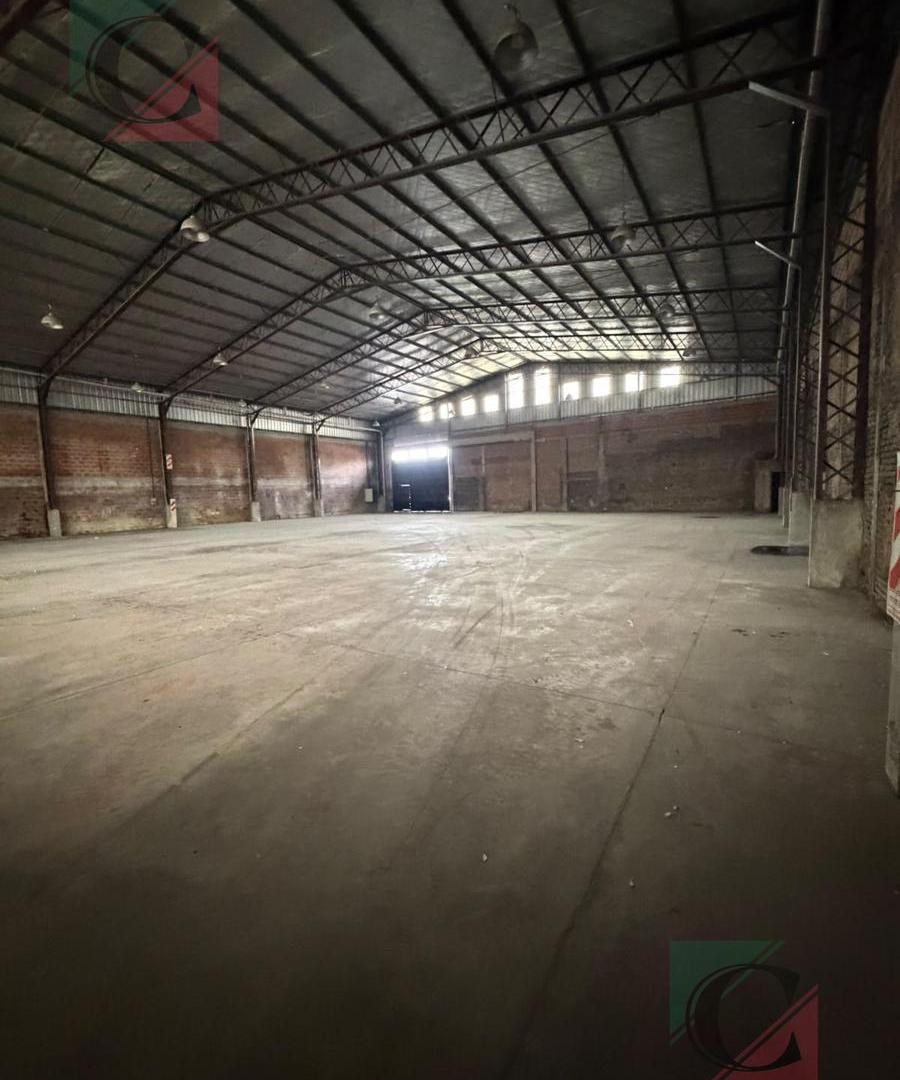 Foto de Galpón en Parque Industrial de Lanús 1.100m2, imagen 3