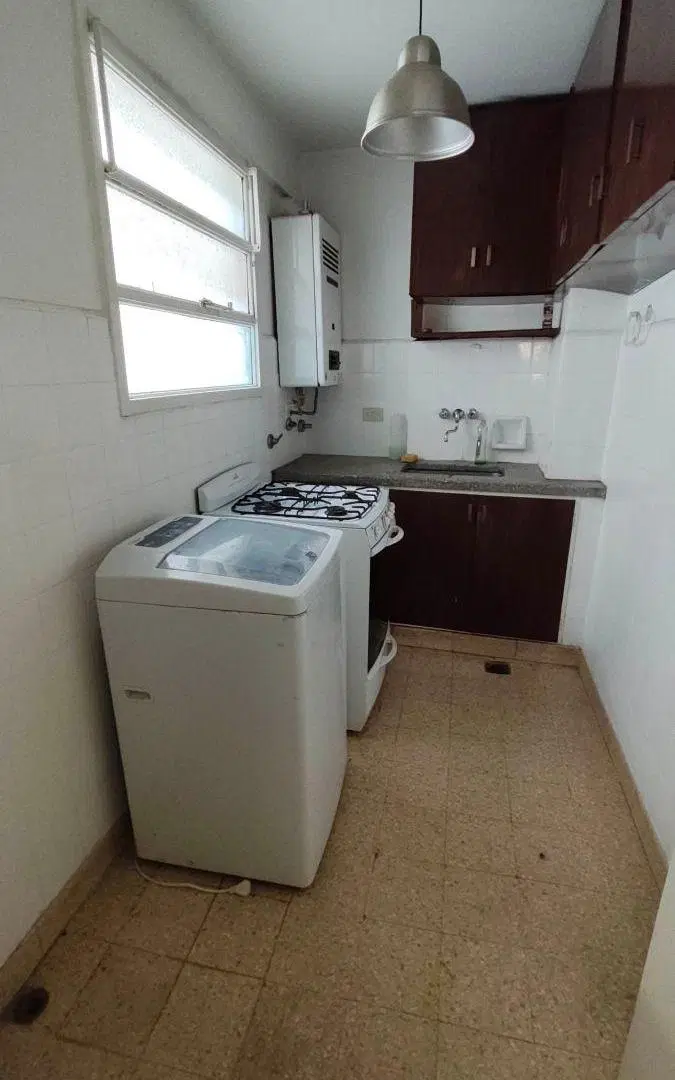 Yerbal al 1000: Monoambiente con cocina separada y balcón frances 4