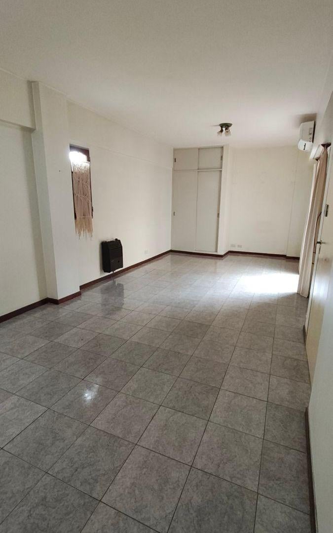Foto de Directorio y Membrillar: Monoambiente con balcón. Apto profesional., imagen 5