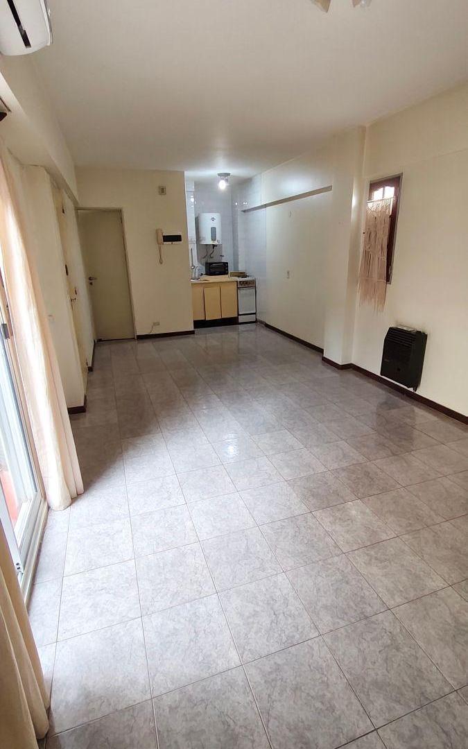 Foto de Directorio y Membrillar: Monoambiente con balcón. Apto profesional., imagen 1