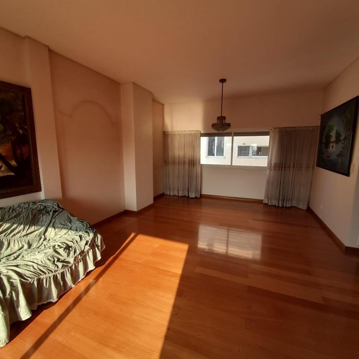 Triplex en 7, 8vo y 9 Piso Cochera Fija Cubierta y Terraza con Parrilla 2