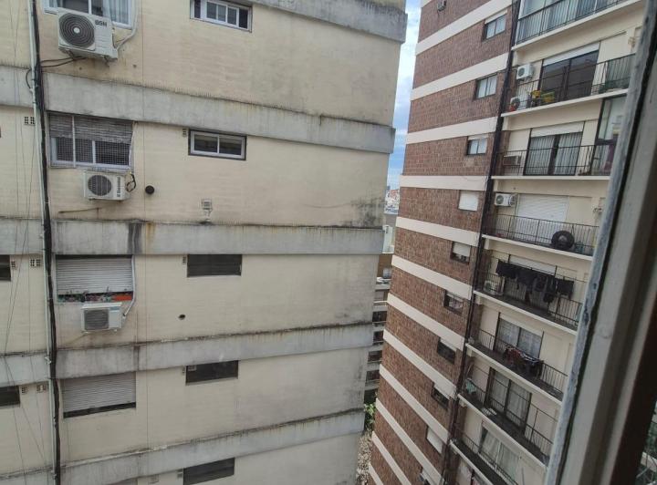 2 Ambientes en Torre piso alto! Toda Luz y soll! Impecable Estado! - Moldes 1300 4