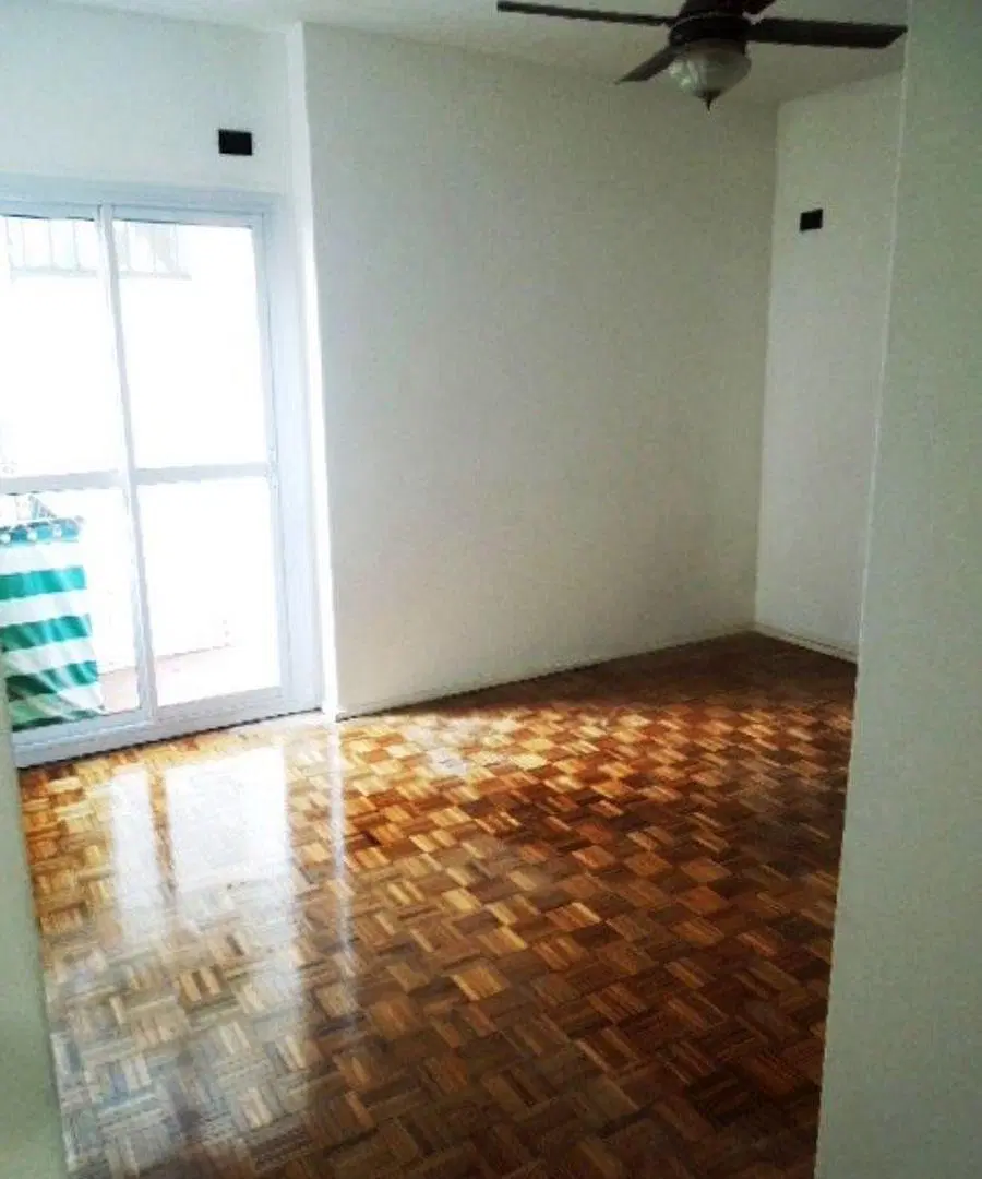 2 Ambientes Impecable Lateral con Balcón 1er. x escalera - Ciudad de La Paz 500 1