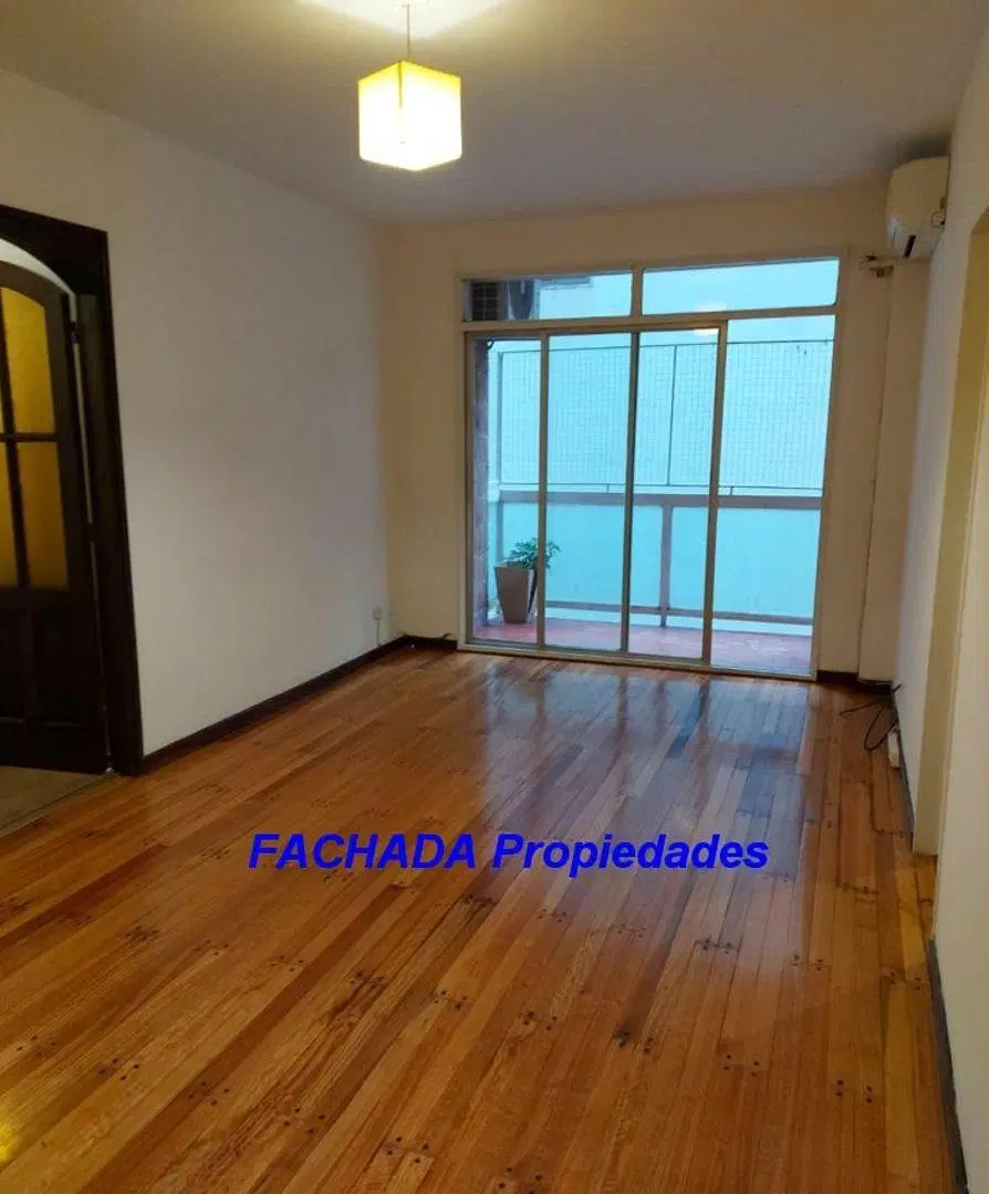 Departamento 4 Ambientes al Frente en edificio Torre - Zapiola al 2100 3