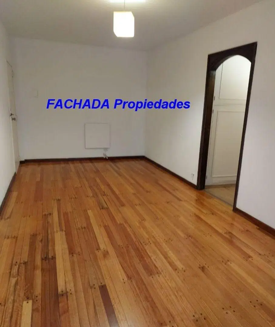 Departamento 4 Ambientes al Frente en edificio Torre - Zapiola al 2100 5