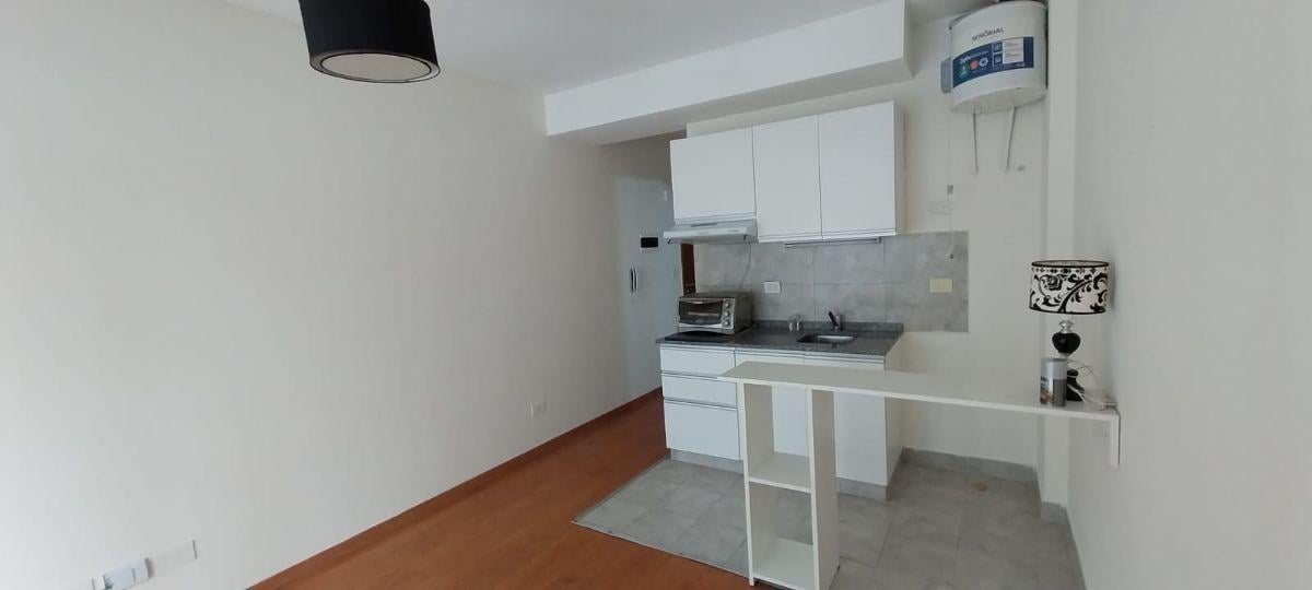 Foto de Monoambiente Apto Profesional a contrafrente abierto con Amenities, imagen 1