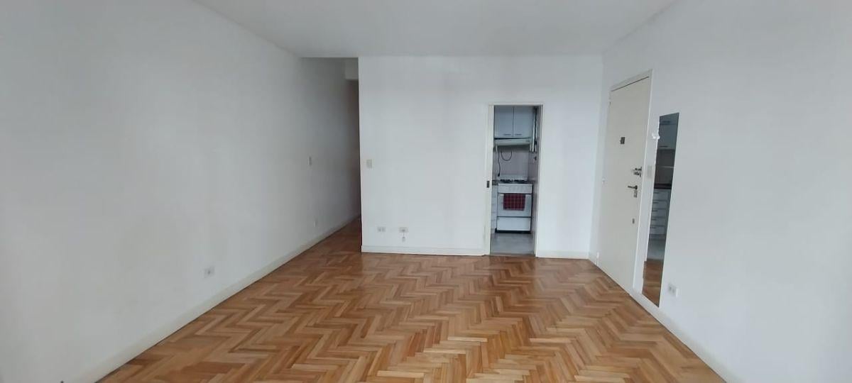 Foto de PH 3 Ambientes al Frente 1er piso por escalera - Moldes al 1600, imagen 4