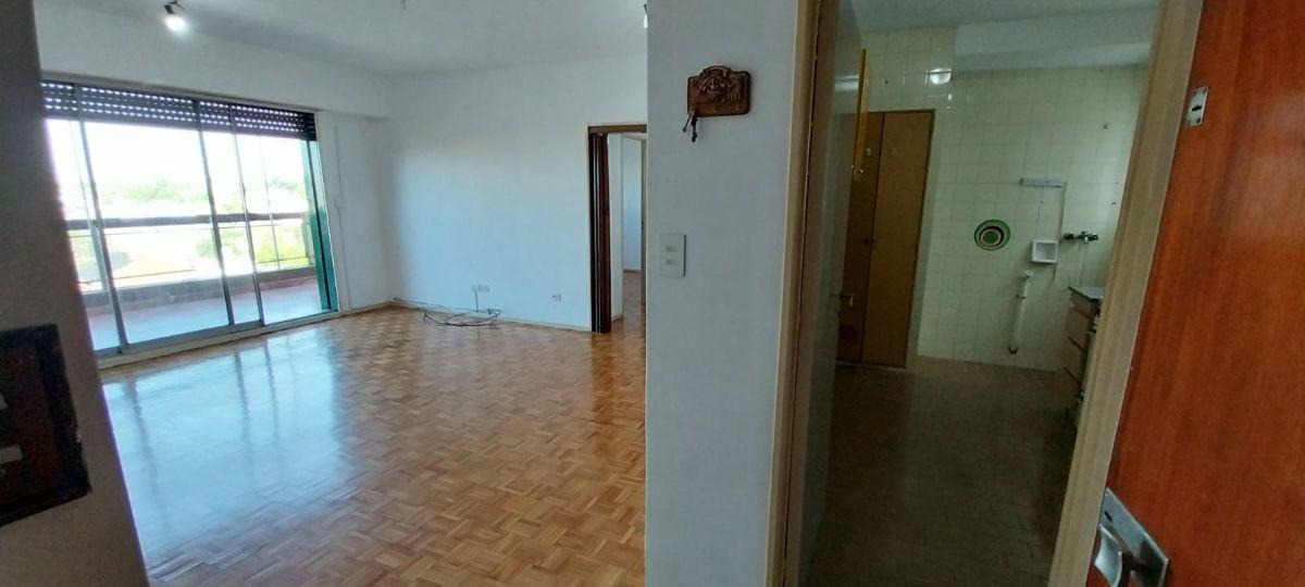 Foto de 3 Ambientes al Frente Balcon Terraza orientación Este. Vista panorámica, imagen 1