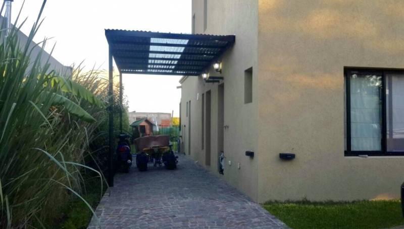 Casa en Venta Ubicado en La Comarca, Tigre, G. B. a. Zona Norte 3