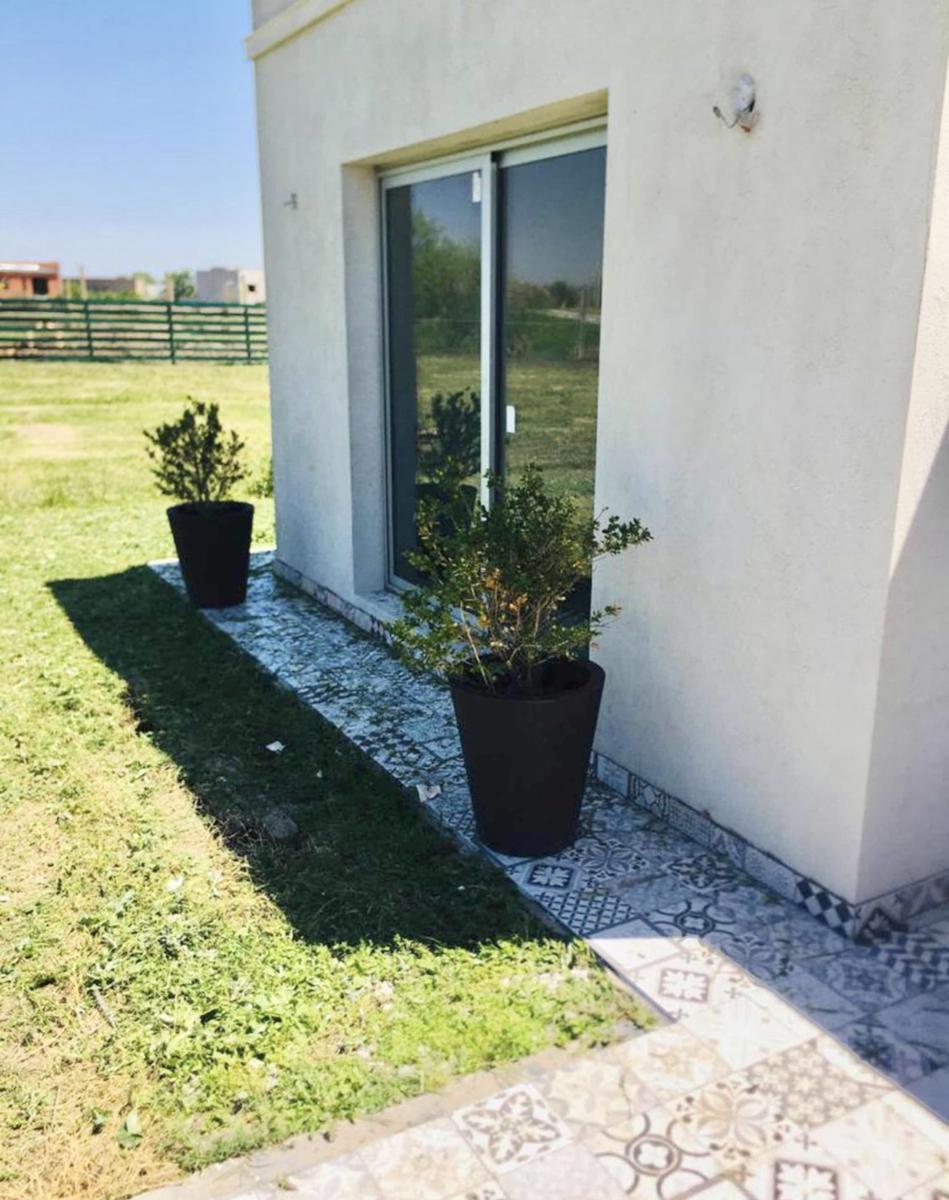 Casa en Venta en Vistas Puertos del Lago 5