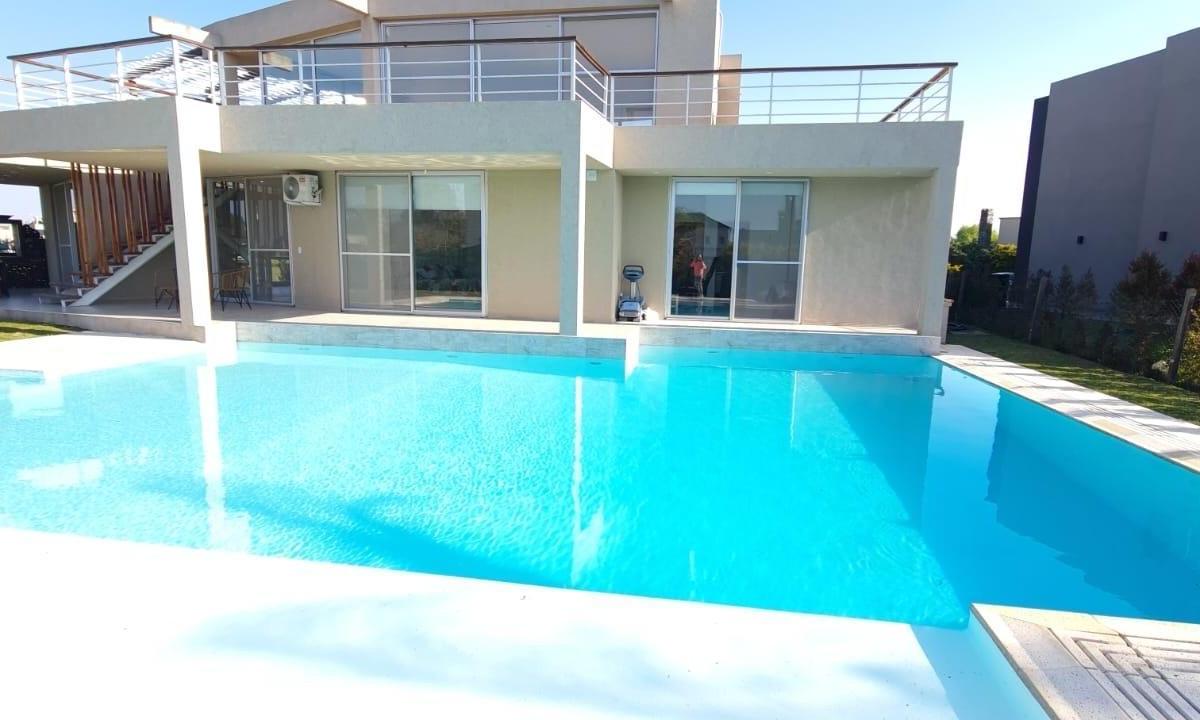 Casa en Haras Santa María