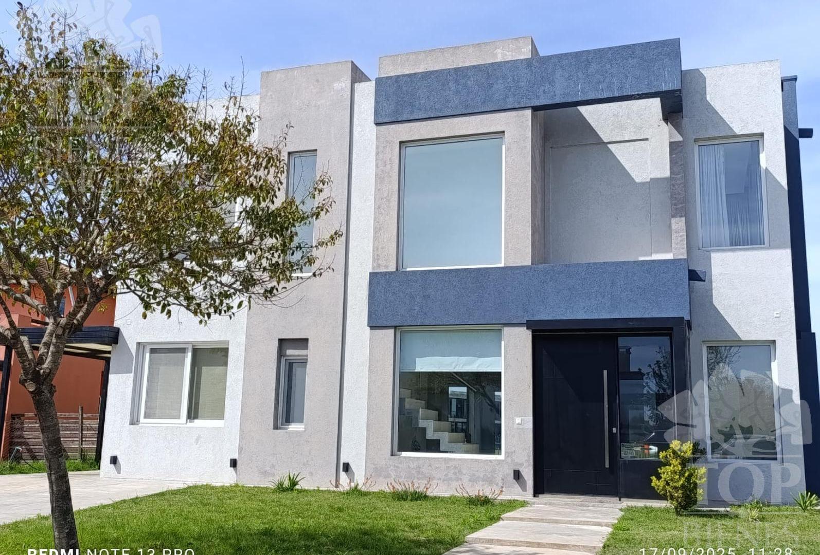 Casa en ALQUILER ANUAL -  EL CANTON NORTE