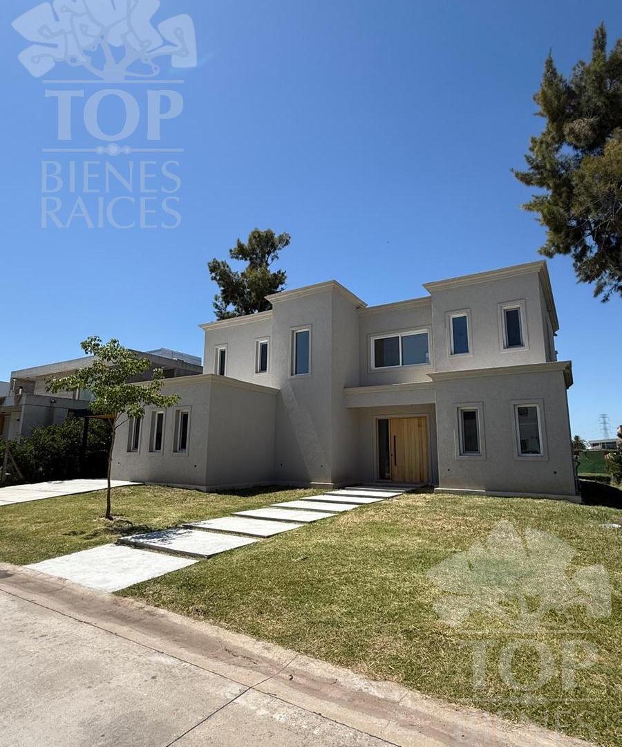 Venta de Casa a la laguna en Santa Ana, Villanueva