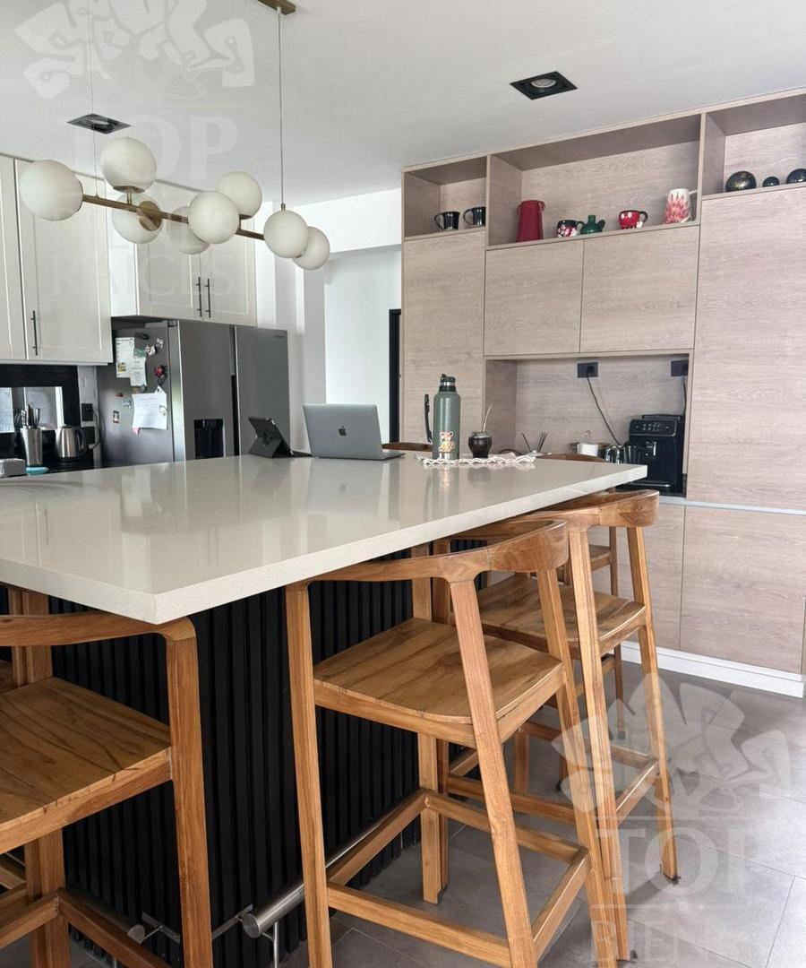 Foto de Espectacular Casa en Venta a la laguna en el Barrio San Gabriel, imagen 2