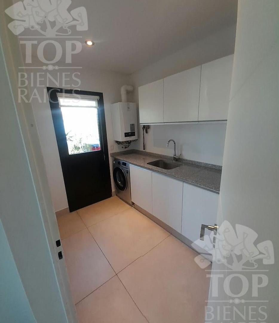 Foto de Hermosa Casa a la laguna en venta en Laguna Grande, Villanueva, imagen 5